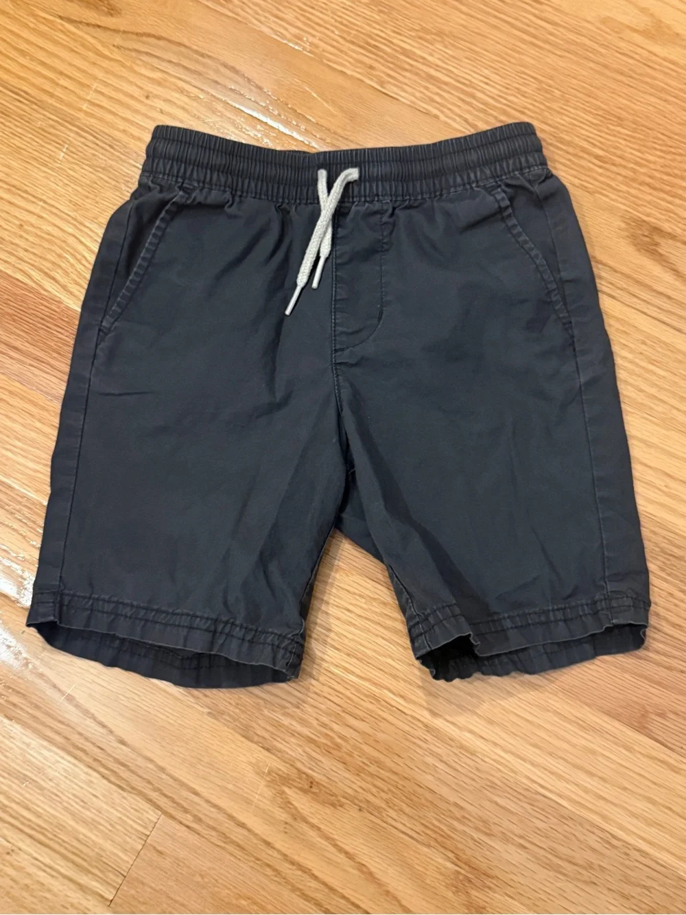 Old Navy Boys 3-Pack Pull-On Shorts in Navy, Red & Charcoal
